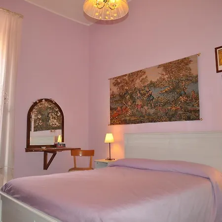 فندق مبيت وإفطار Eolo 3*
